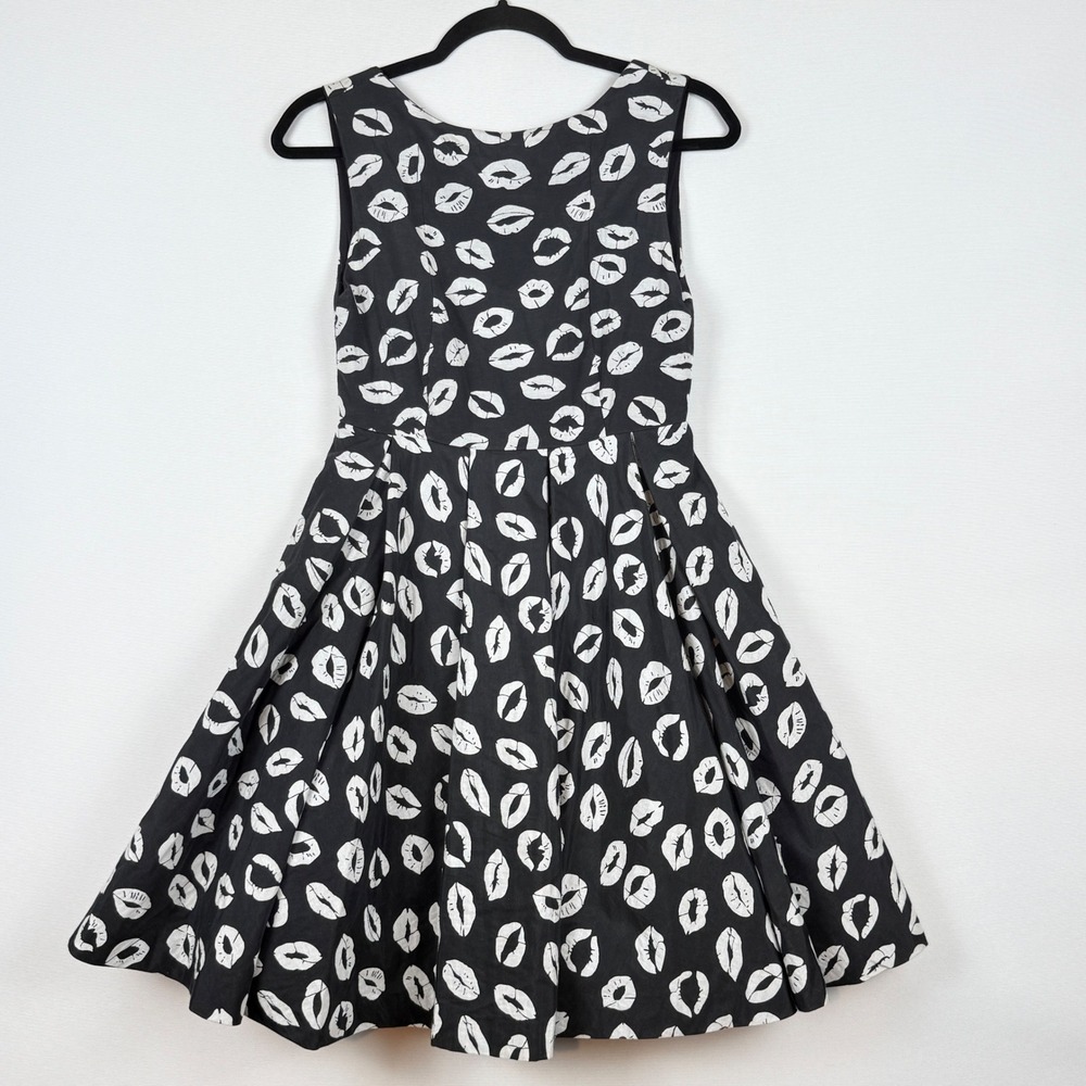 Alice + Olivia Womens 4 Dress Epstein Kiss Black White Lip Silk Blend‎ Pinup Mod
